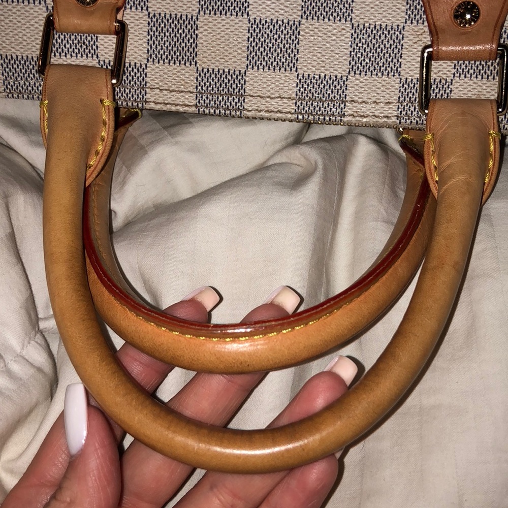 SOLD Authentic Louis Vuitton Speedy 30 - Picture 2 of 6